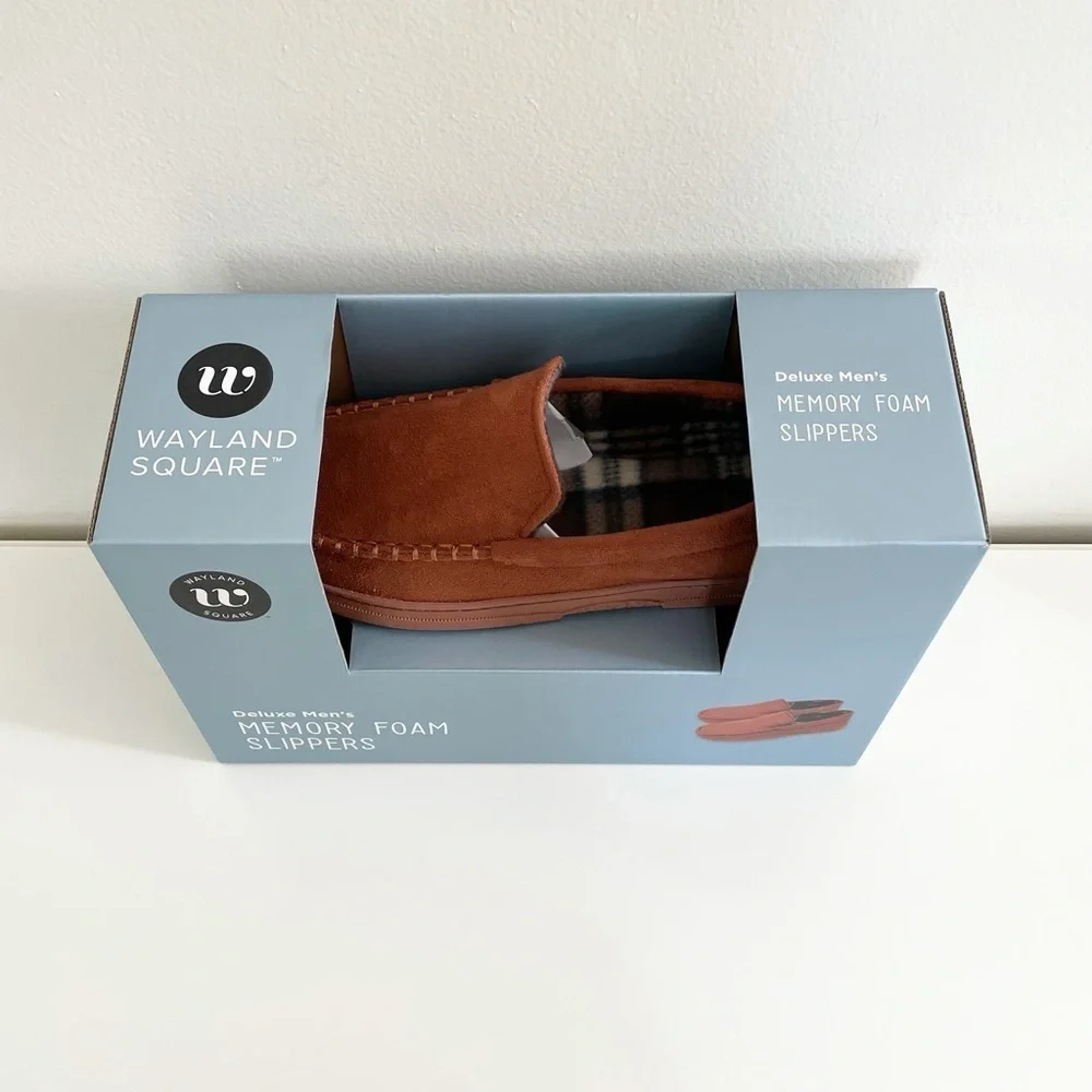 Wayland Square Deluxe Men’s Small Memory Foam Slippers Slip-on Non-Slip Sole 6-7